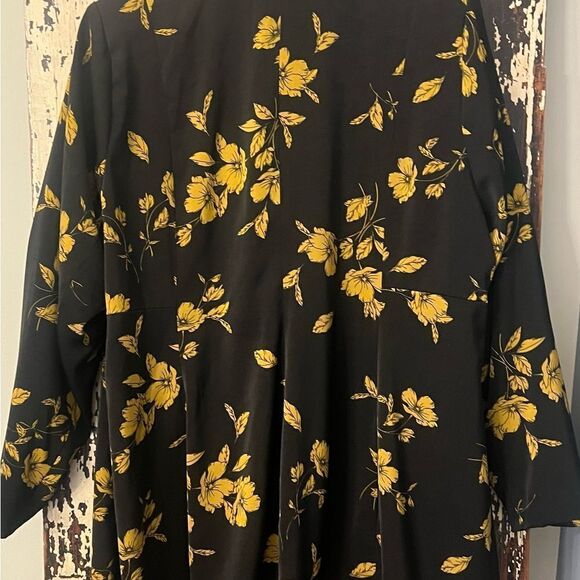 Torrid women’s size 2 Plus size Floral long duster Blazer. - Picture 2 of 6